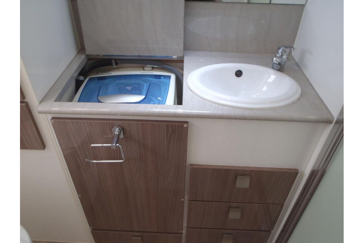 2016 Essential Caravans Grant Cruiser Series 2
