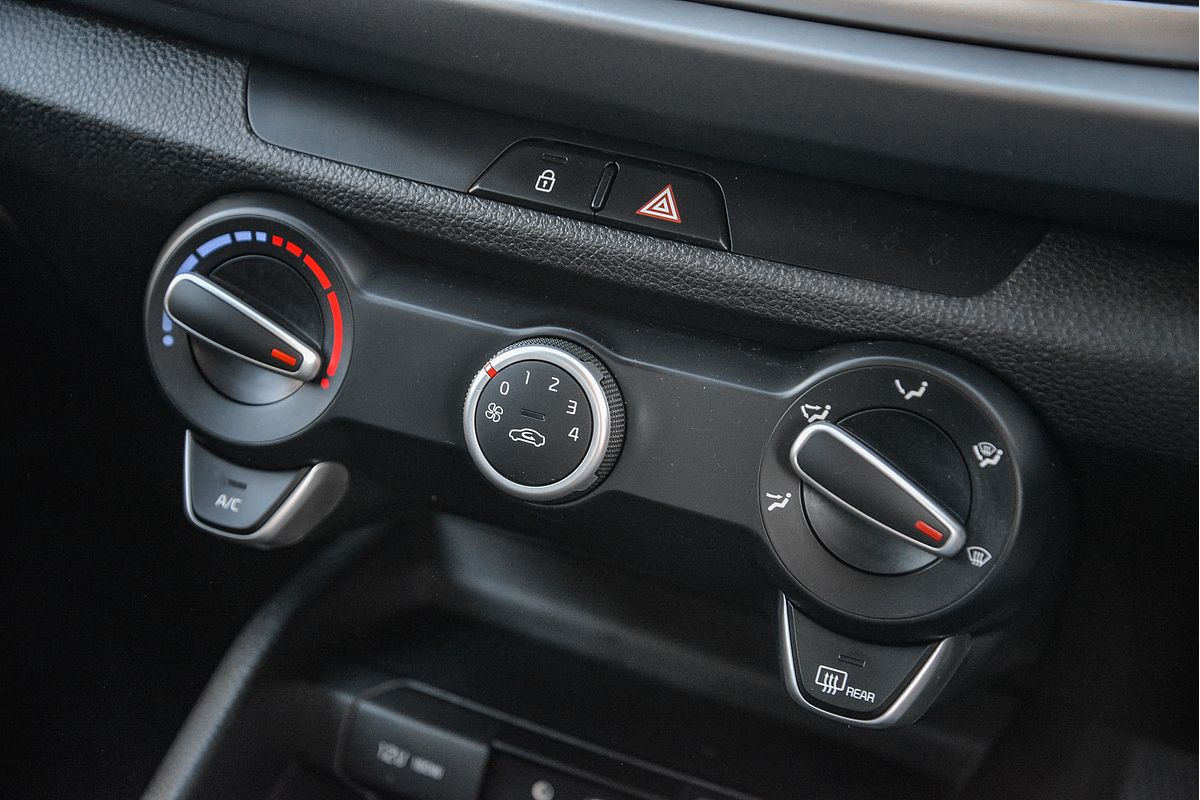 2019 Kia Rio S YB
