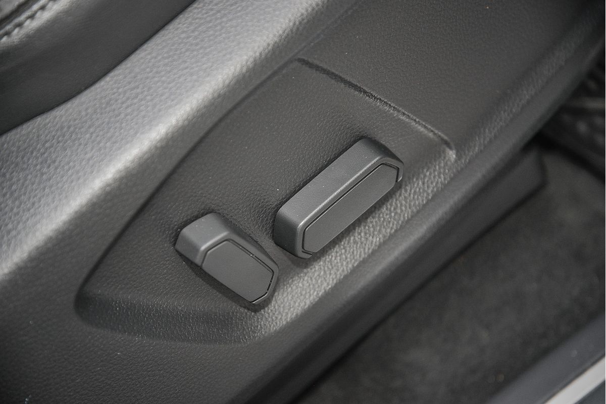 2017 Ford Everest Titanium UA L