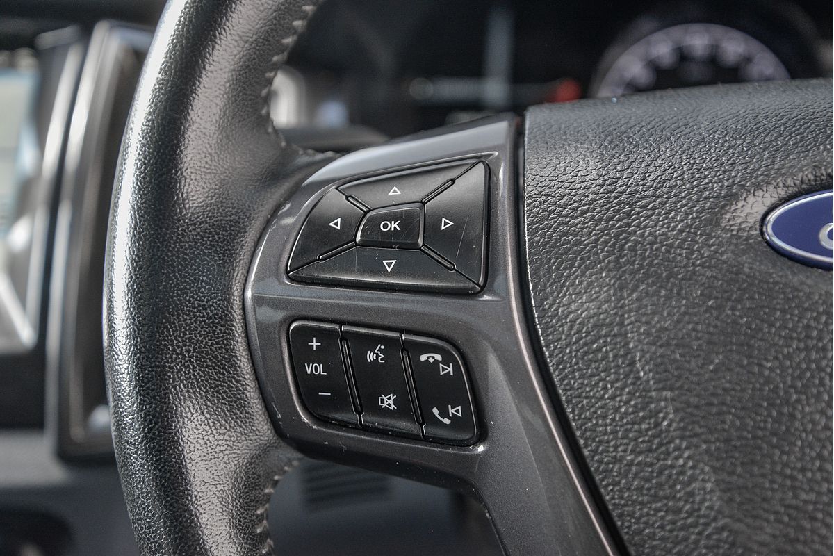 2017 Ford Everest Titanium UA L