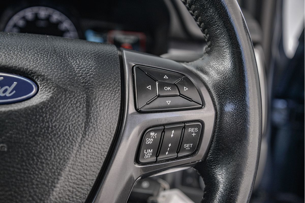 2017 Ford Everest Titanium UA L