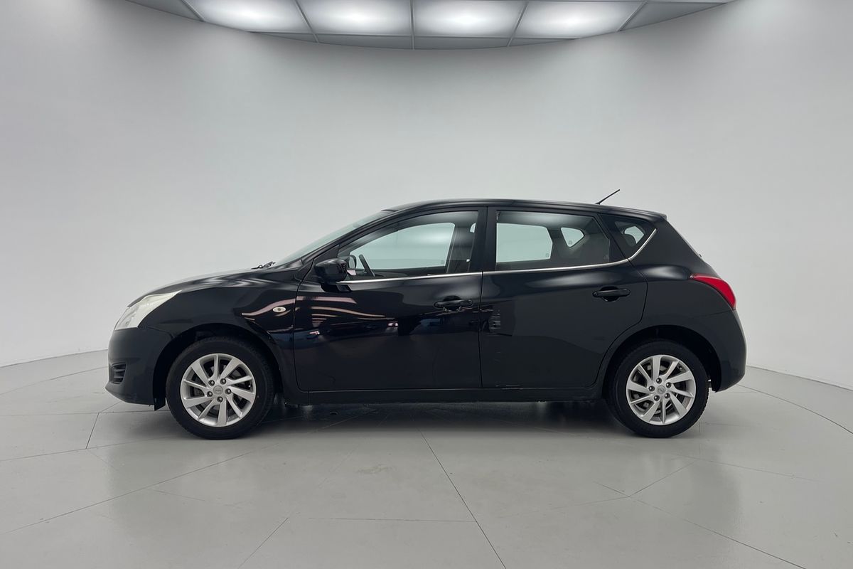 2013 Nissan Pulsar ST C12