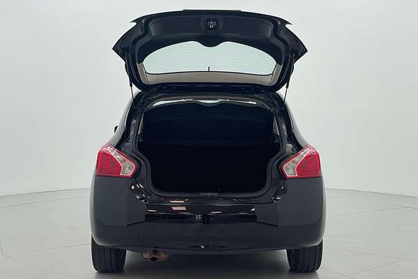 2013 Nissan Pulsar ST C12
