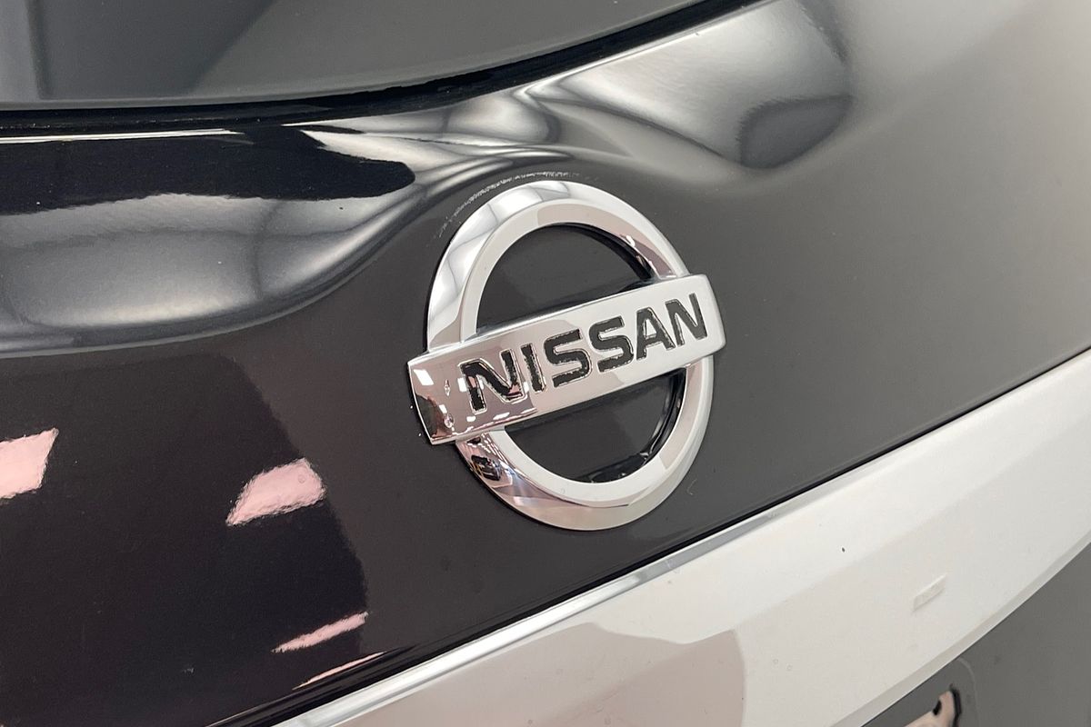 2013 Nissan Pulsar ST C12