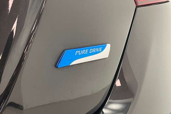 2013 Nissan Pulsar ST C12