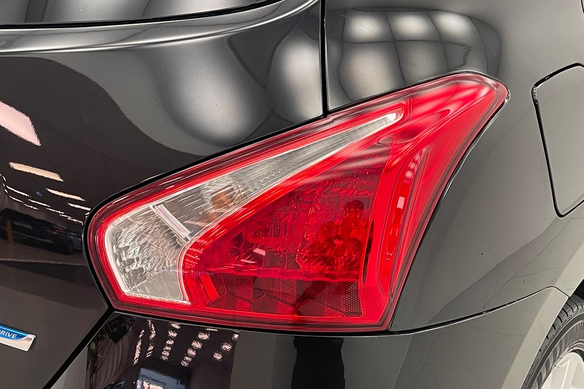 2013 Nissan Pulsar ST C12
