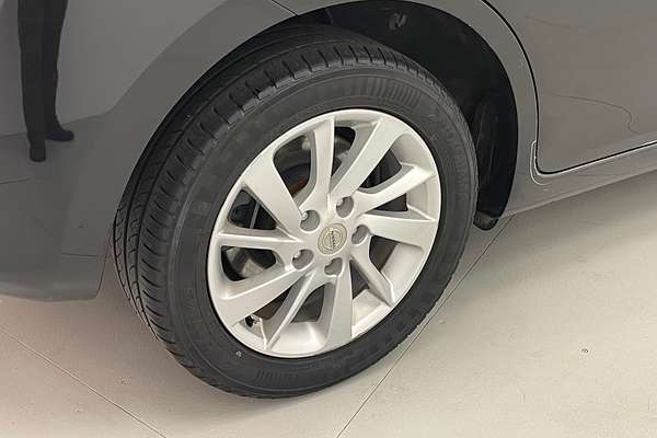 2013 Nissan Pulsar ST C12