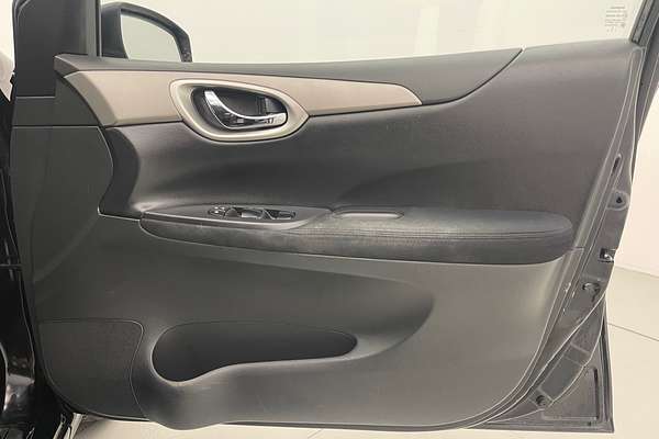 2013 Nissan Pulsar ST C12