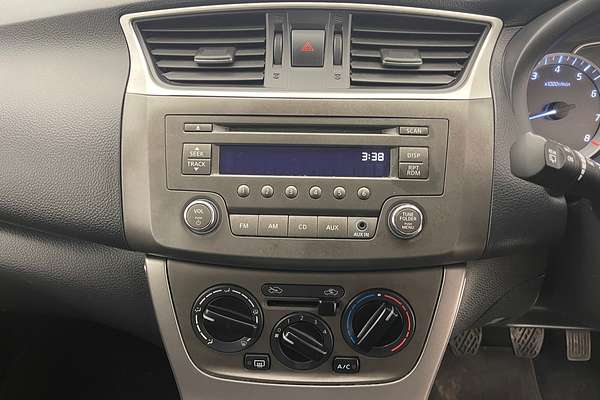 2013 Nissan Pulsar ST C12