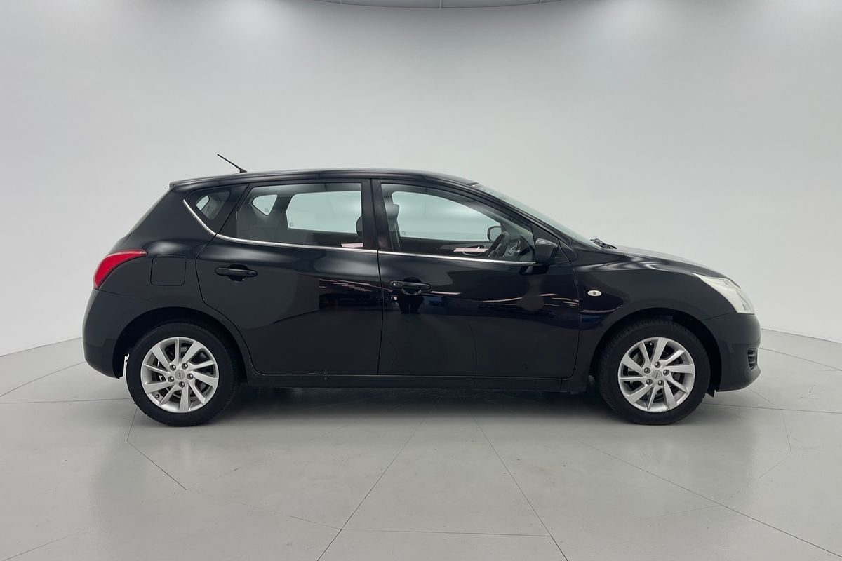 2013 Nissan Pulsar ST C12