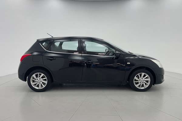 2013 Nissan Pulsar ST C12