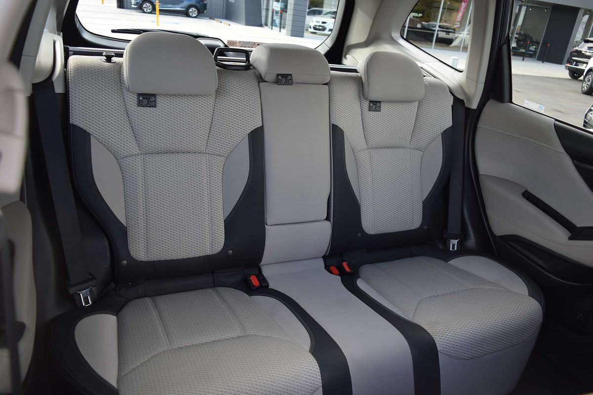 2018 Subaru Forester 2.5i Premium S5