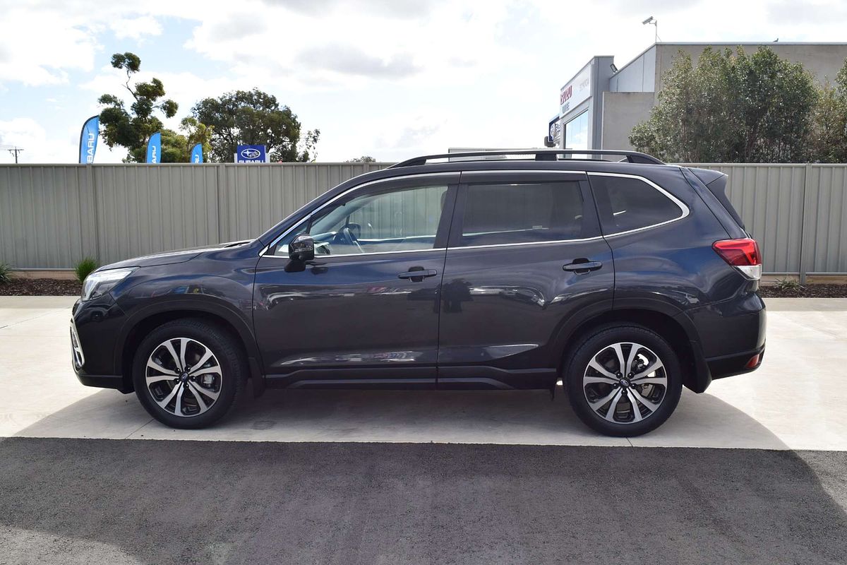 2018 Subaru Forester 2.5i Premium S5