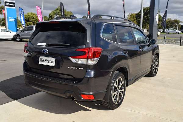 2018 Subaru Forester 2.5i Premium S5