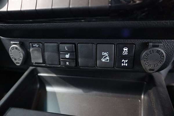 2024 Toyota Hilux Rogue 48V GUN126R 4X4