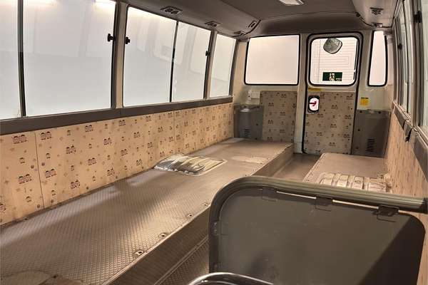 2008 Toyota COASTER