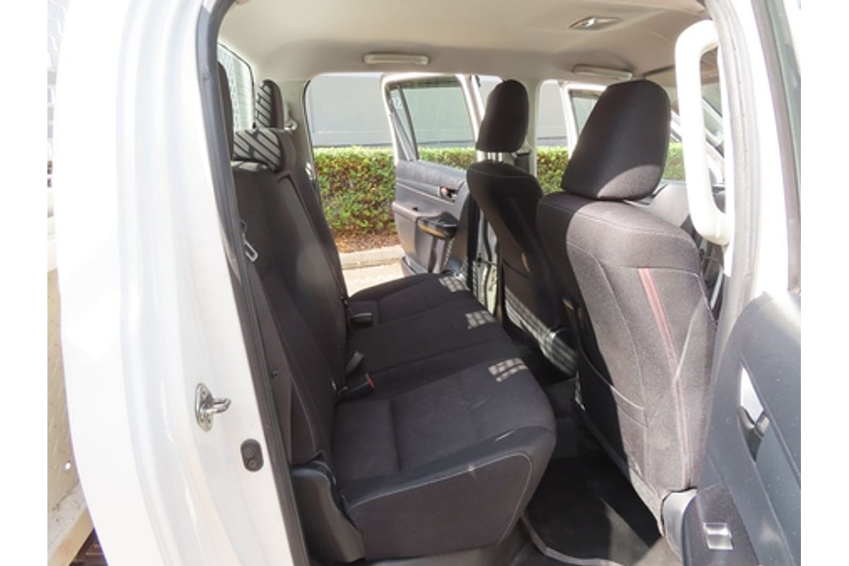 2019 Toyota Hilux SR GUN126R 4X4