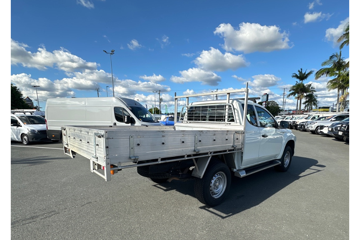 2021 Mitsubishi Triton GLX MR 4X4