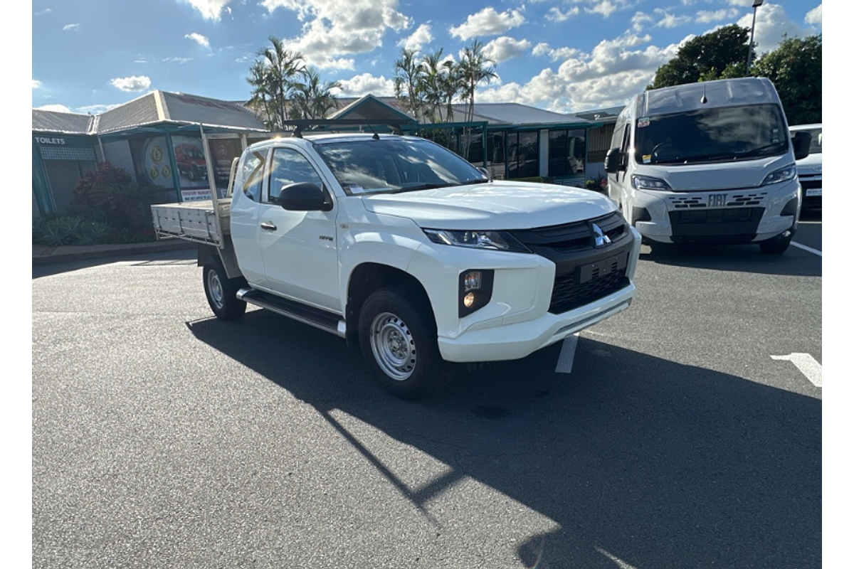 2021 Mitsubishi Triton GLX MR 4X4