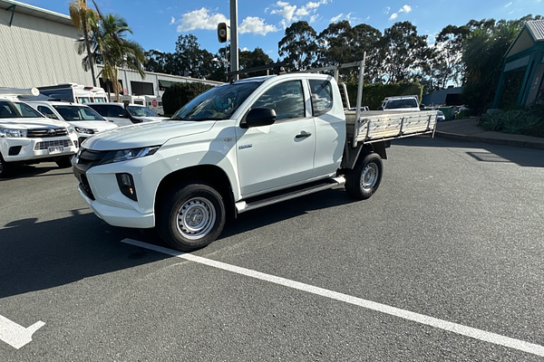 2021 Mitsubishi Triton GLX MR 4X4