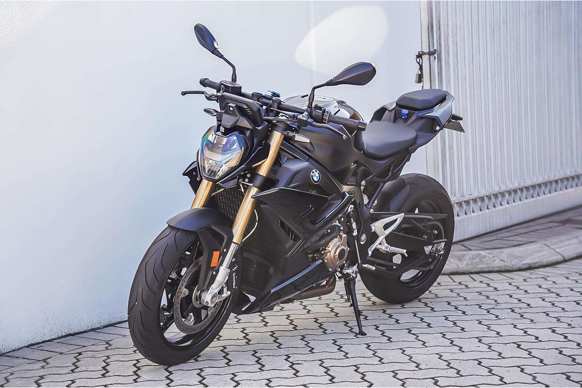 2023 BMW S 1000 R Sport S 1000