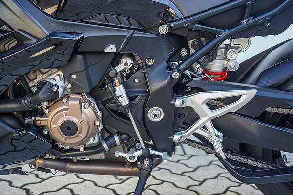 2023 BMW S 1000 R Sport S 1000