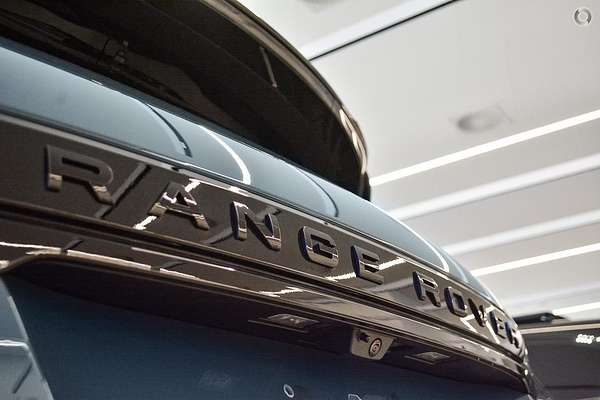 2025 Land Rover Range Rover Evoque P250 Dynamic SE L551