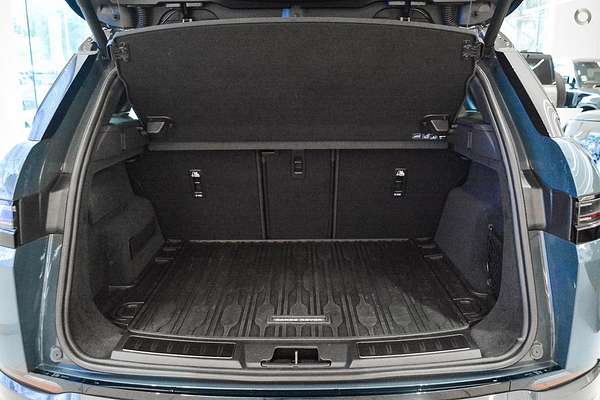 2025 Land Rover Range Rover Evoque P250 Dynamic SE L551