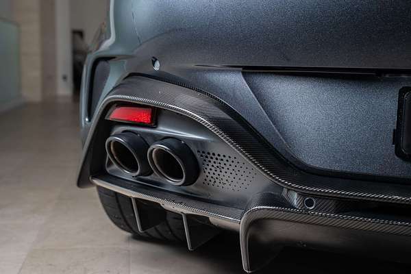 2024 Aston Martin Vantage