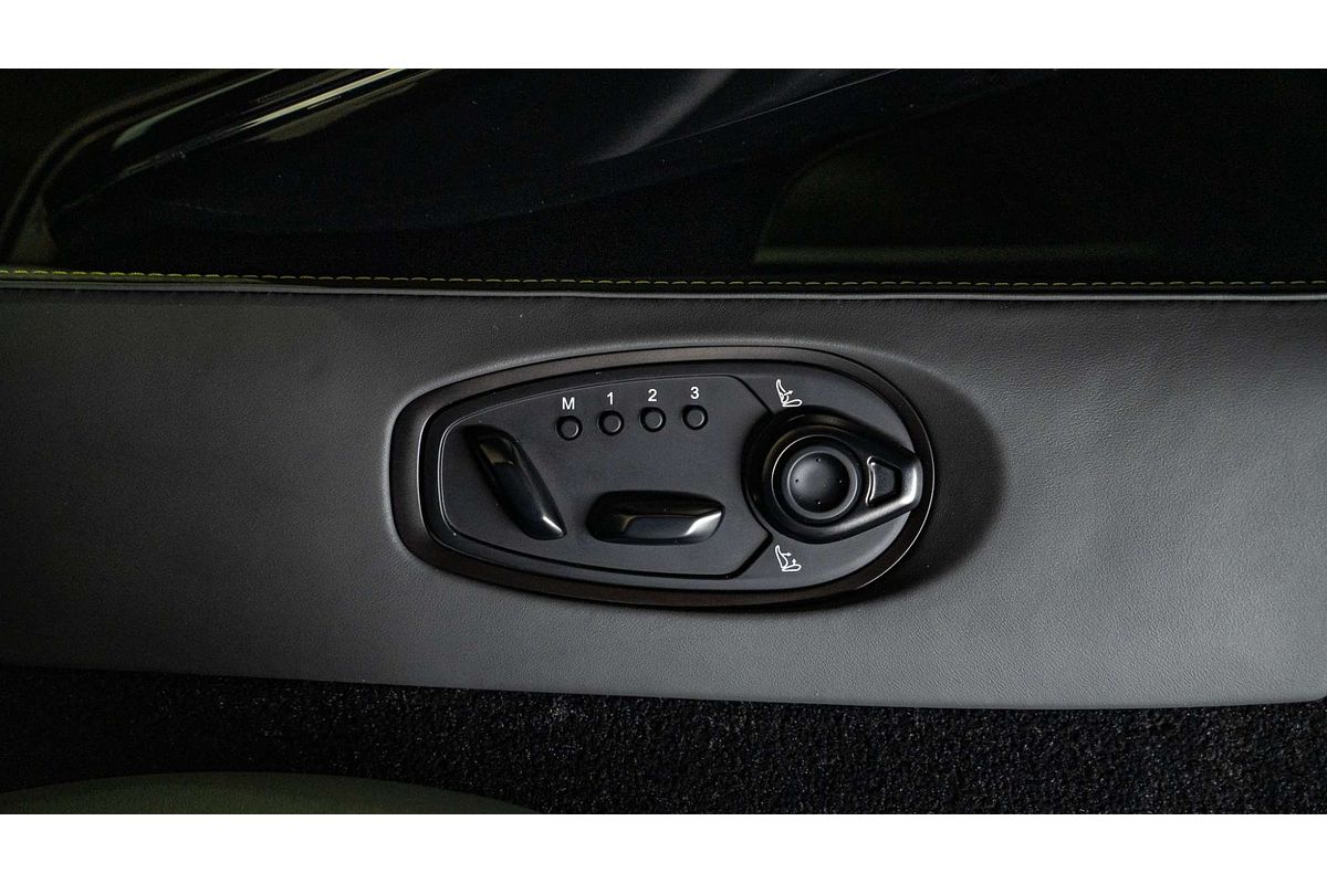2024 Aston Martin Vantage