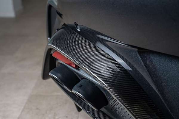 2024 Aston Martin Vantage