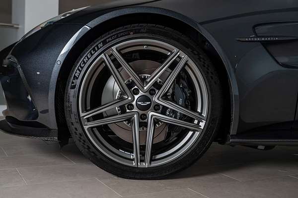 2024 Aston Martin Vantage
