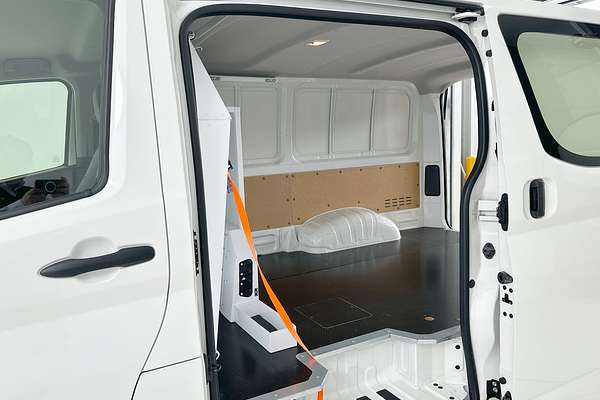 2022 Toyota Hiace GDH300R LWB