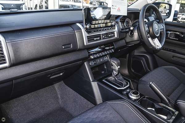 2025 Mitsubishi Triton GLS MV 4X4