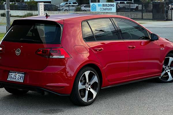 2017 Volkswagen Golf GTI 7
