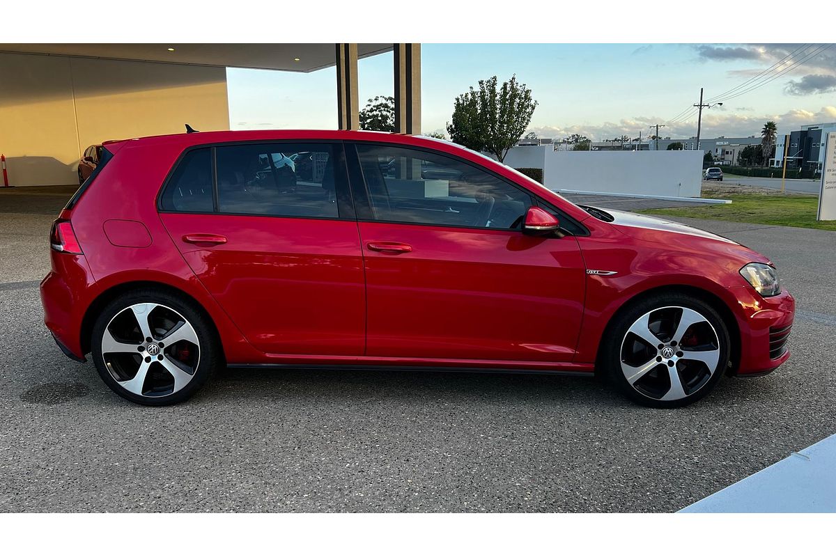 2017 Volkswagen Golf GTI 7