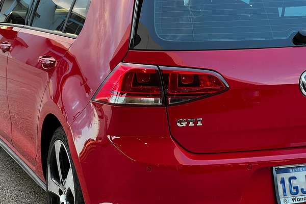 2017 Volkswagen Golf GTI 7