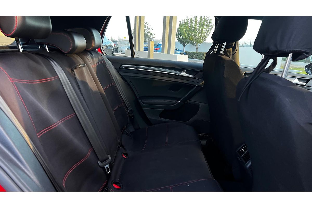 2017 Volkswagen Golf GTI 7