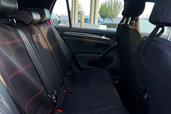 2017 Volkswagen Golf GTI 7
