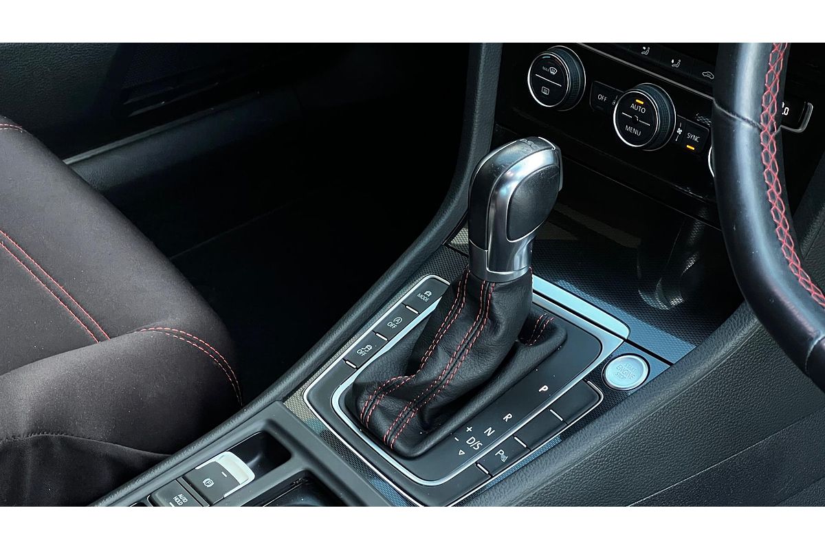 2017 Volkswagen Golf GTI 7