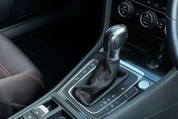2017 Volkswagen Golf GTI 7