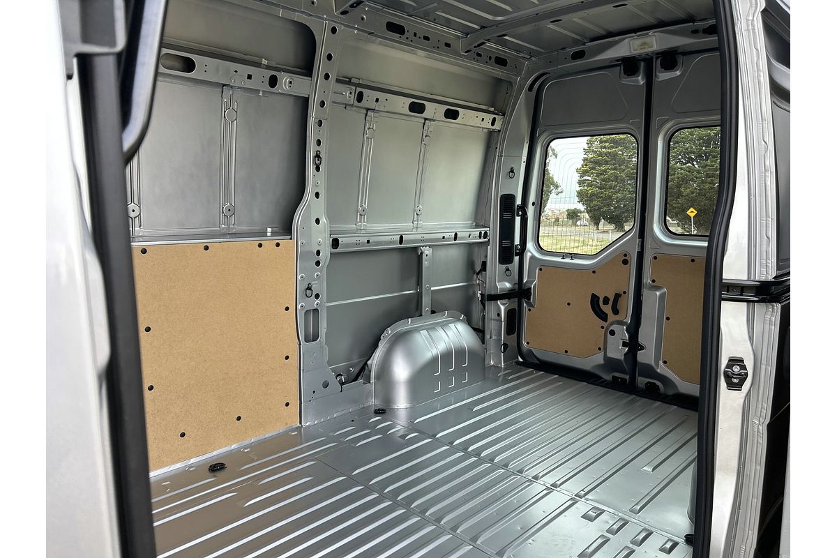 2024 Renault Master Pro 110kW X62 Phase 2