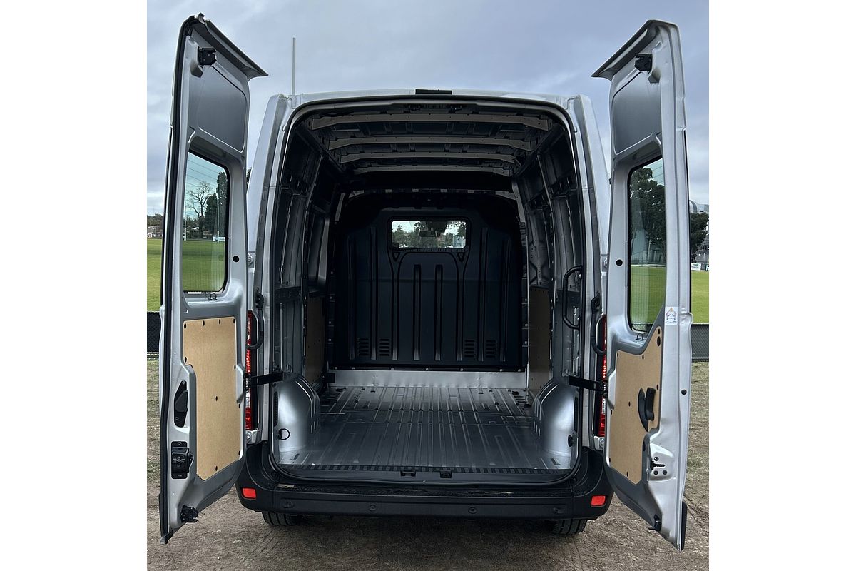 2024 Renault Master Pro 110kW X62 Phase 2