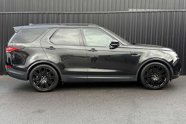 2017 Land Rover Discovery TD6 HSE Luxury Series 5