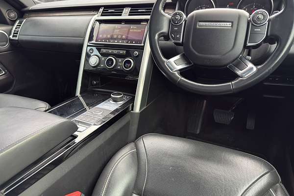 2017 Land Rover Discovery TD6 HSE Luxury Series 5