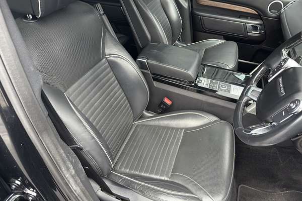 2017 Land Rover Discovery TD6 HSE Luxury Series 5