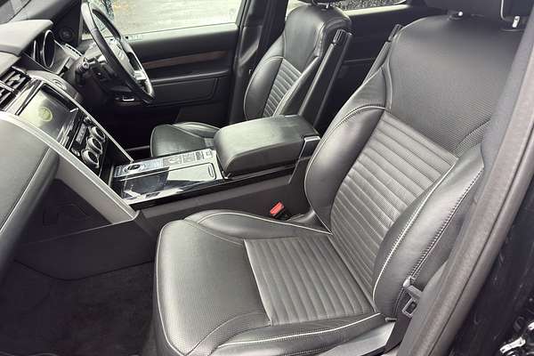 2017 Land Rover Discovery TD6 HSE Luxury Series 5