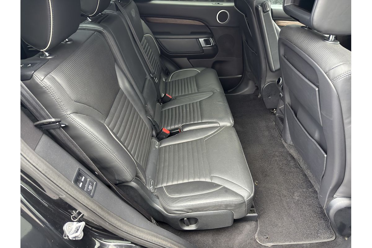 2017 Land Rover Discovery TD6 HSE Luxury Series 5