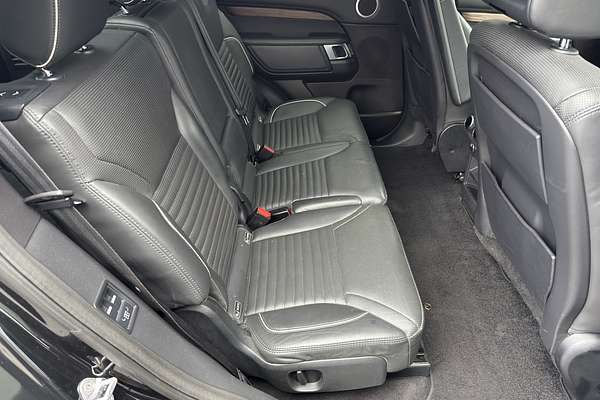 2017 Land Rover Discovery TD6 HSE Luxury Series 5