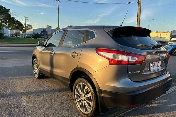2016 Nissan Qashqai  ST